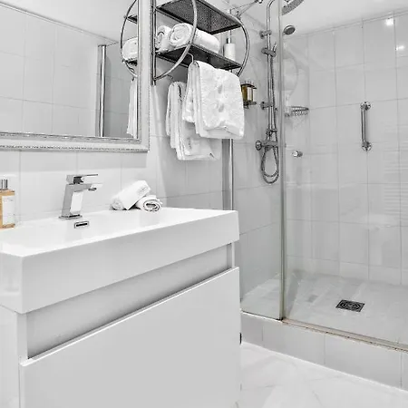 Guest house Chateau De